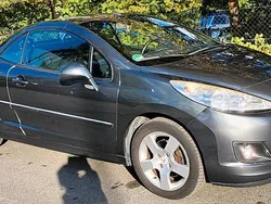Grau Gebraucht 2012 Peugeot 207 CC Cabrio | 2.499 € (Superpreis)