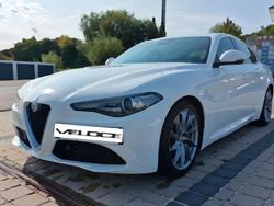 Weiß Gebraucht 2016 Alfa Romeo Giulia Super Limousine | 13.490 € (Etwas zu teuer)