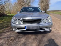 Silber Gebraucht 2003 Mercedes E270 Avantgarde Limousine | 2.999 € (Guter Preis)