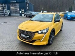 Gelb Gebraucht 2022 Peugeot e-208 Active Kleinwagen | 16.990 € (Fairer Preis)