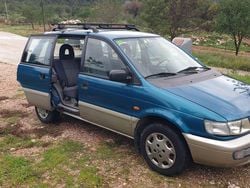 Blau Gebraucht 1997 Mitsubishi Space Runner Van / Kleinbus | 3.000 €