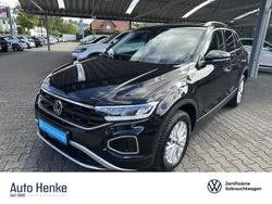 Schwarz Gebraucht 2024 VW T-Roc Life SUV | 23.897 € (Fairer Preis)