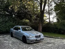 Silber Gebraucht 2001 Mercedes E200 Limousine | 8.499 €