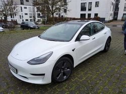 Weiß Gebraucht 2022 Tesla Model 3 RWD Limousine | 25.980 € (Guter Preis)