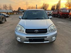 Silber Gebraucht 2005 Toyota RAV4 Sol SUV | 3.950 € (Etwas zu teuer)