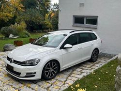 Weiß Gebraucht 2014 VW Golf VII Highline Kombi | 8.999 € (Fairer Preis)