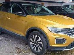 Gelb Gebraucht 2021 VW T-Roc Active SUV | 19.450 € (Guter Preis)