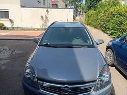 Silber Gebraucht 2008 Opel Astra Limousine | 1.350 € (Guter Preis)