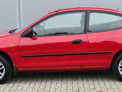 Rot Gebraucht 1996 Mazda 323 Coupé | 4.800 € (Teuer)