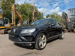 Schwarz Gebraucht 2017 VW Touareg Exclusive SUV | 22.200 € (Fairer Preis)