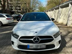 Weiß Gebraucht 2019 Mercedes A200 Night Limousine | 21.000 € (Fairer Preis)