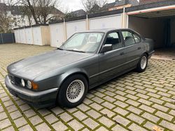 Grau Gebraucht 1990 BMW 535 Shadowline Limousine | 3.999 €