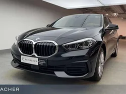 Saphirschwarz Gebraucht 2024 BMW 118 Advantage Kleinwagen | 28.749 € (Etwas zu teuer)
