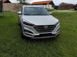 Grau Gebraucht 2017 Hyundai Tucson SUV | 16.000 € (Fairer Preis)