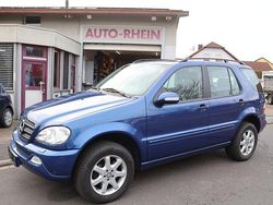 Blau Gebraucht 2002 Mercedes ML320 SUV | 12.400 €