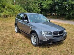 Grau Gebraucht 2009 BMW X3 SUV | 7.850 € (Fairer Preis)