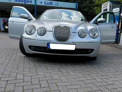 Grau Gebraucht 2007 Jaguar S-Type S Limousine | 5.300 € (Fairer Preis)