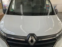 Arktisweiß Gebraucht 2024 Renault Trafic Van | 25.990 € (Guter Preis)