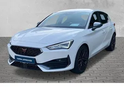 Candy weiss Gebraucht 2024 Cupra Leon VZ Limousine | 35.974 € (Superpreis)