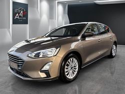 Silber Gebraucht 2019 Ford Focus Sport Limousine | 10.099 € (Fairer Preis)