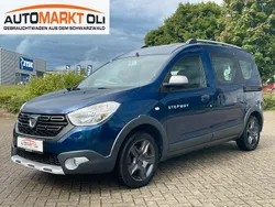 Blau Gebraucht 2017 Dacia Dokker Celebration Van | 10.290 € (Guter Preis)