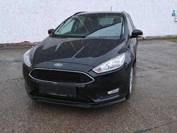 Schwarz Gebraucht 2018 Ford Focus Kombi | 6.400 €