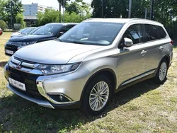 Silber Gebraucht 2018 Mitsubishi Outlander Edition SUV | 15.990 € (Fairer Preis)