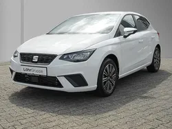 Candy weiß Gebraucht 2024 Seat Ibiza Style Limousine | 19.980 € (Fairer Preis)