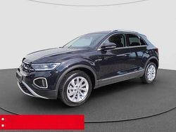 Schwarz metallic Gebraucht 2024 VW T-Roc Style SUV | 30.730 € (Etwas zu teuer)