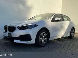 Alpinweiß uni Gebraucht 2024 BMW 118 Advantage Kleinwagen | 25.849 € (Fairer Preis)