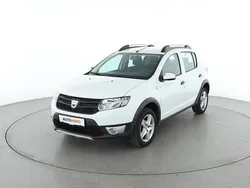 Weiß Gebraucht 2015 Dacia Sandero Stepway Ambiance Kleinwagen | 8.790 € (Fairer Preis)