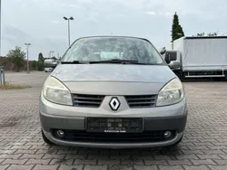 Grau Gebraucht 2005 Renault Scénic II Dynamique Van / Kleinbus | 2.950 € (Fairer Preis)