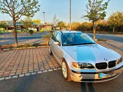 Silber Gebraucht 2004 BMW 325 Kombi | 2.700 €