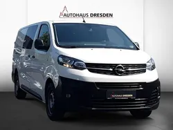 Jade weiss Gebraucht 2020 Opel Vivaro Van | 10.990 € (Superpreis)