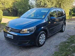 Blau Gebraucht 2011 VW Touran Trendline Van / Kleinbus | 4.480 € (Fairer Preis)