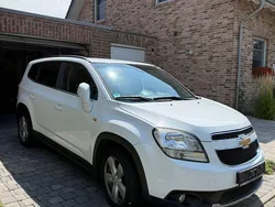 Weiß Gebraucht 2011 Chevrolet Orlando LTZ Van / Kleinbus | 7.490 € (Teuer)