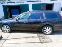 Schwarz Gebraucht 2005 Ford Mondeo Kombi | 1.000 €