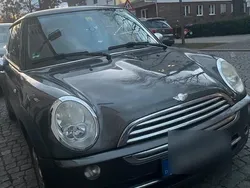 Grau Gebraucht 2005 Mini ONE Kleinwagen | 1.600 € (Fairer Preis)