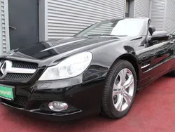 Obsidianschwarz metalliclack (metallic) Gebraucht 2009 Mercedes SL350 Cabrio | 25.982 € (Guter Preis)