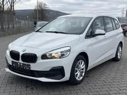 Weiß Gebraucht 2019 BMW 216 Gran Tourer Van / Kleinbus | 12.497 € (Guter Preis)