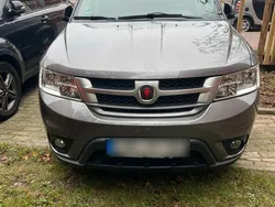 Grau Gebraucht 2011 Fiat Freemont SUV | 6.999 € (Fairer Preis)