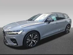 Grau Gebraucht 2023 Volvo V60 Plus Kombi | 34.998 € (Guter Preis)