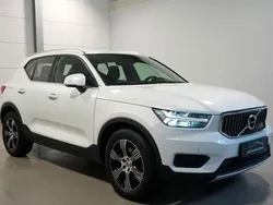 Weiß Gebraucht 2020 Volvo XC40 Inscription SUV | 21.900 € (Fairer Preis)