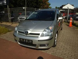 Silber Gebraucht 2004 Toyota Corolla Verso Executive Van / Kleinbus | 5.750 € (Fairer Preis)
