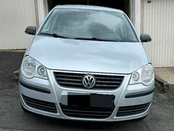 Grau Gebraucht 2005 VW Polo Kleinwagen | 3.400 € (Etwas zu teuer)