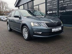 Grau Gebraucht 2018 Skoda Octavia Ambition Kombi | 8.890 € (Guter Preis)