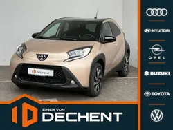 Beige Neu 2025 Toyota Aygo Kleinwagen | 19.990 €