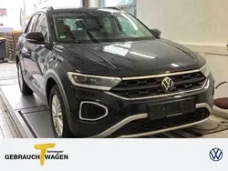 Schwarz Gebraucht 2023 VW T-Roc Life SUV | 26.880 € (Guter Preis)
