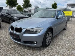 Blau Gebraucht 2011 BMW 318 Limousine | 5.990 € (Guter Preis)