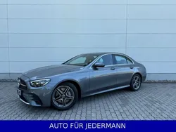 Grau Gebraucht 2022 Mercedes E300 AMG Limousine | 41.980 € (Fairer Preis)
